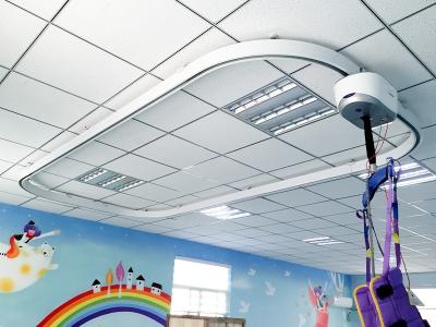 兒童天軌康復(fù)平臺